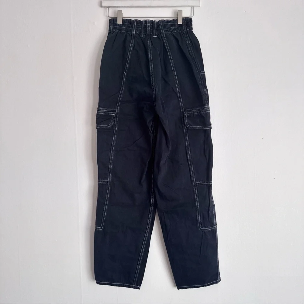 BDG High-Rise Cargo Jeans with Contrast Stitching (dark navy) - Picture 5 of 6
